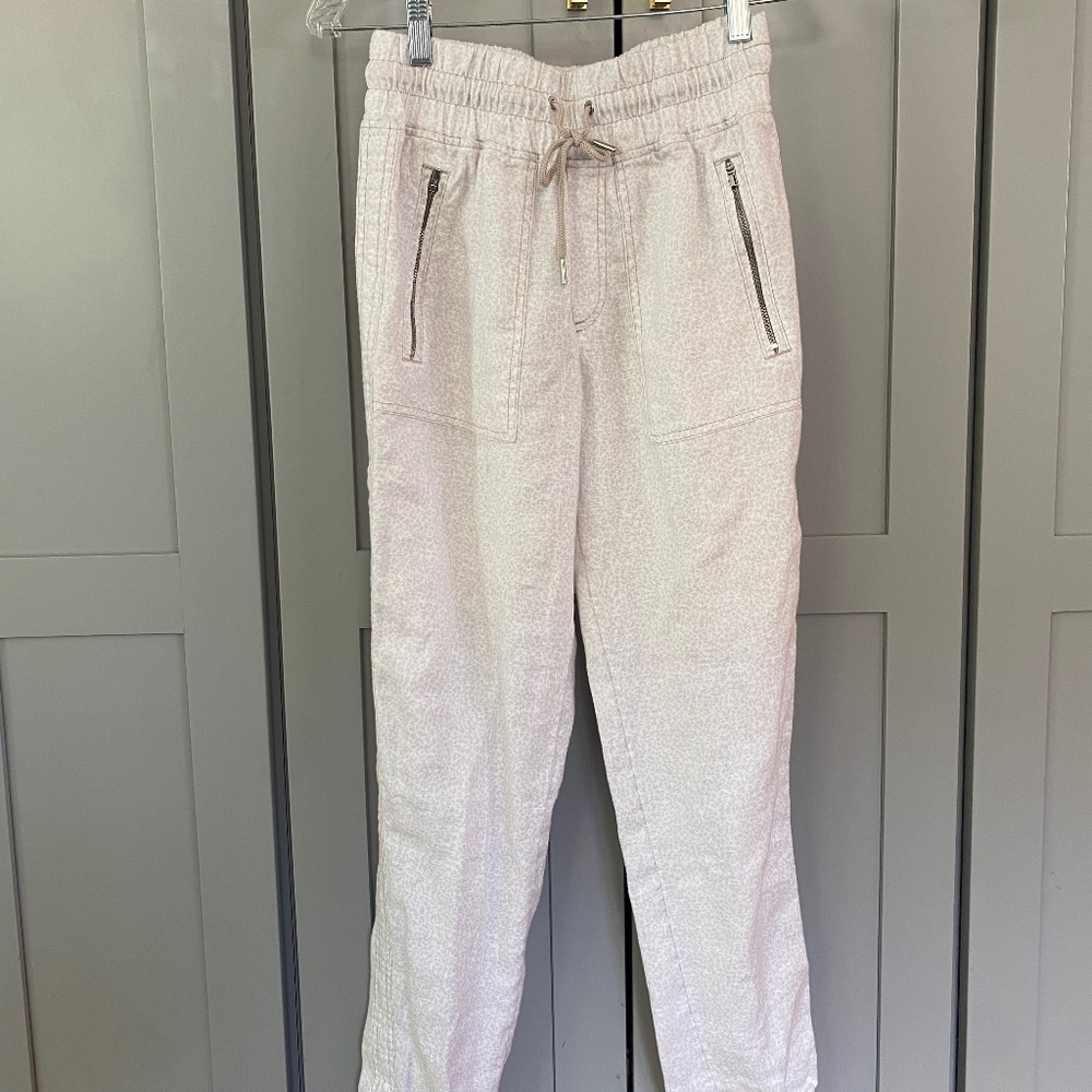 Athleta Cabo linen joggers NWOT. Size 0